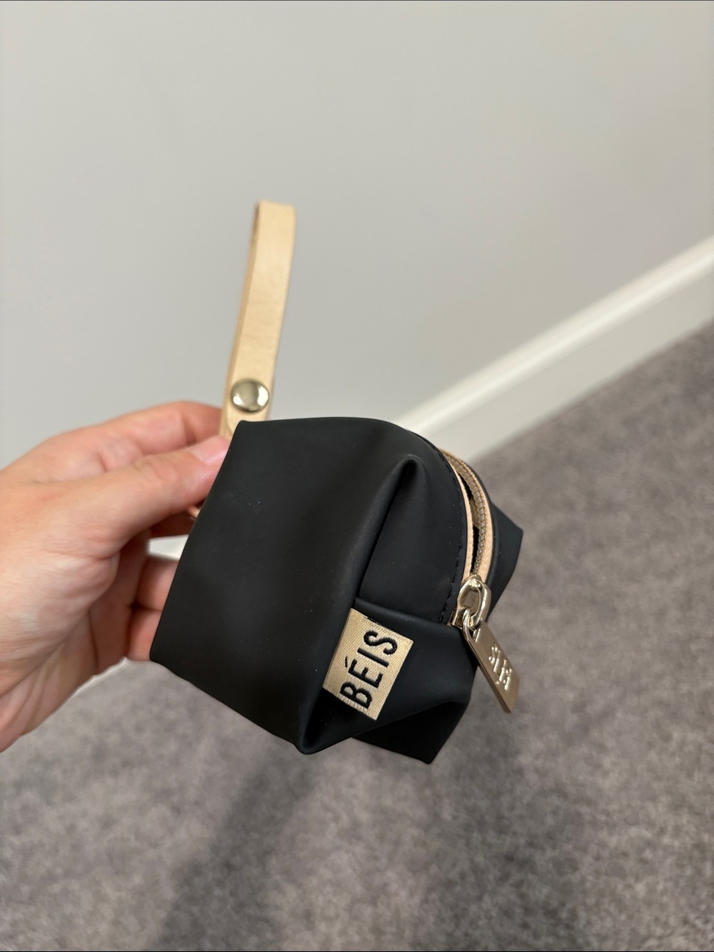 BEIS Rare BEIS black & cream mini micro  pouch & wristlet